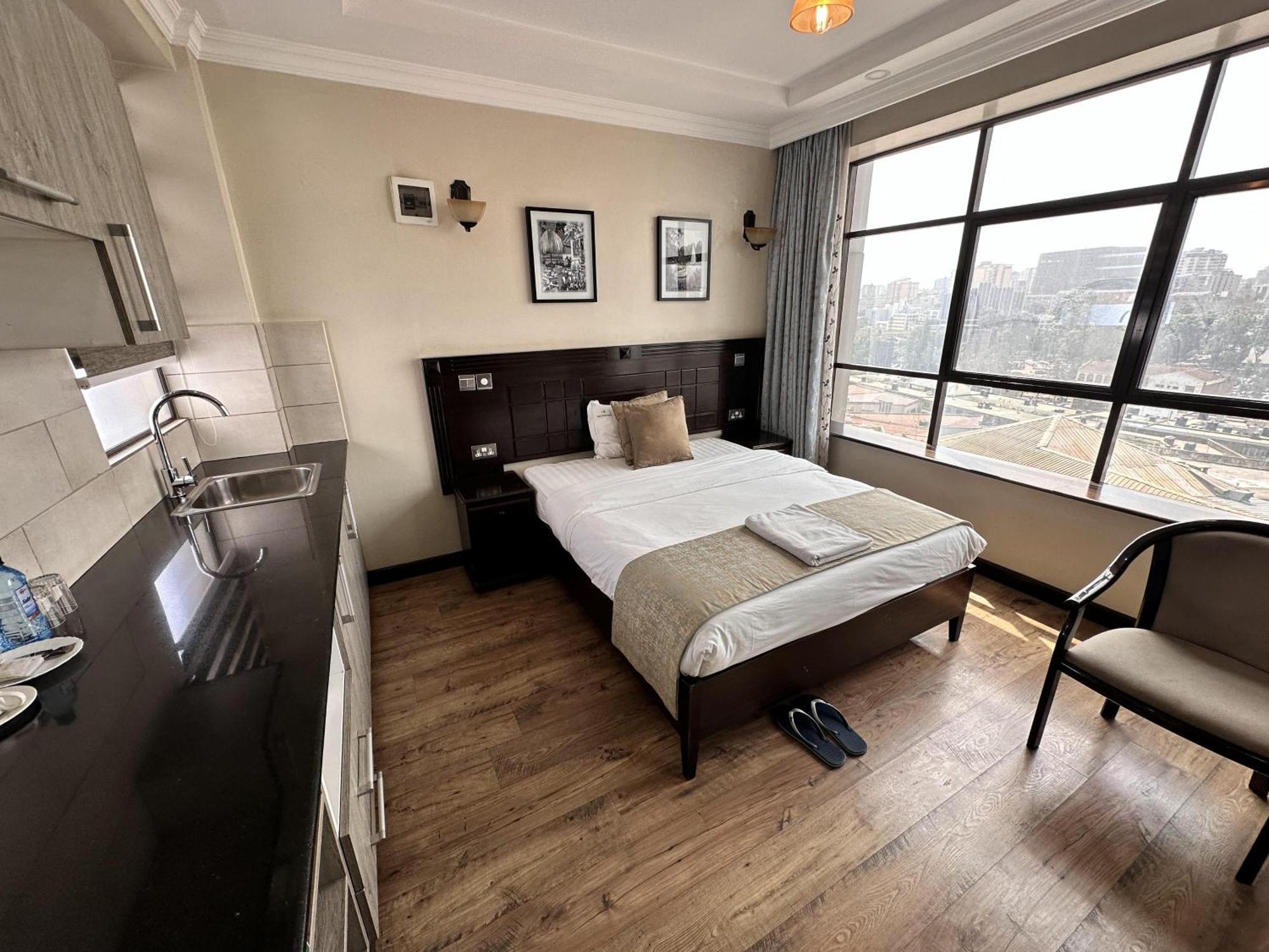 Hemak Suites Hotel Nairobi Exterior foto